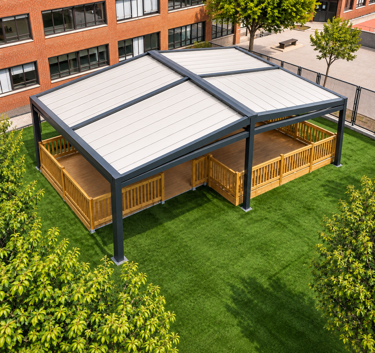 Pérgola exterior con cubierta textil sobre una zona de estancia